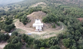 Тракийският култов комплекс Четиньовата могила в Старосел