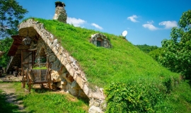 Каменните къщи край Карлуково